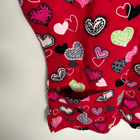 Scrubstar Valentine’s Day Heart Print multi color Scrub Top. Size M - Picture 8 of 10